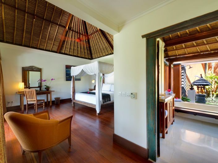 Image No.10-6 Bed Villa for sale