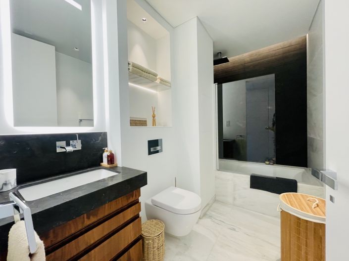 Image No.10-3 Bed Apartment for sale