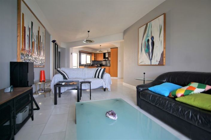 Image No.2-Appartement de 2 chambres à vendre à Neapolis