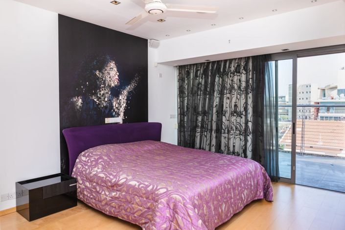 Image No.4-4 Bed Apartment for sale