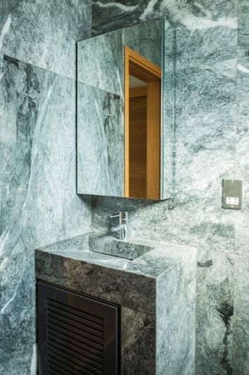 Image No.8-4 Bed Apartment for sale