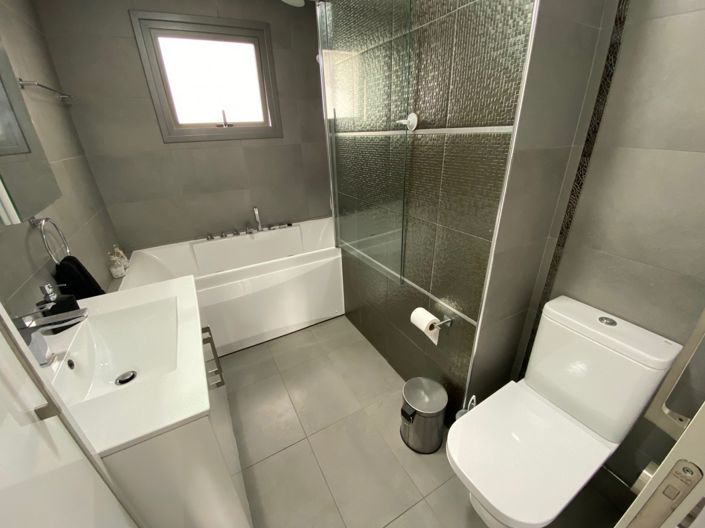 Image No.7-3 Bed Apartment for sale