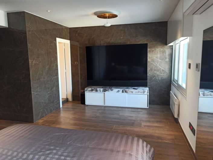 Image No.8-3 Bed Apartment for sale