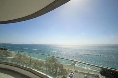 1 - Agios Tychonas, Appartement