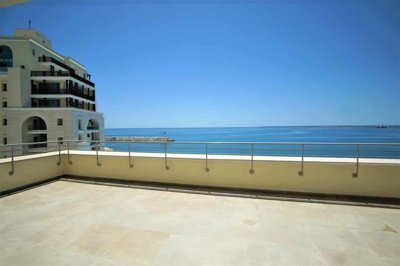 209556-apartment-for-sale-in-limassol-marinao