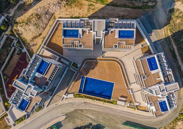 Image No.8-3 Bed Apartment for sale