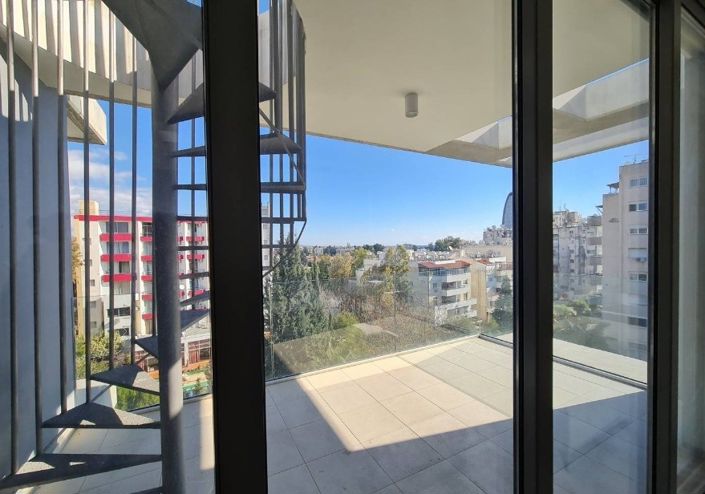 Image No.1-3 Bed Apartment for sale
