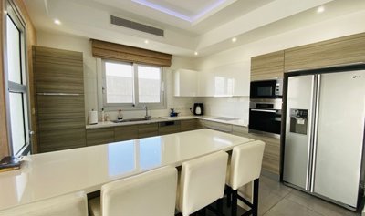 396287-penthouse-for-sale-in-select-locationf