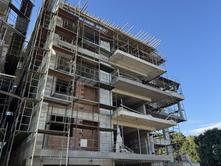 Image No.6-4 Bed Apartment for sale