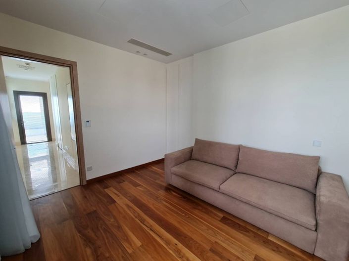 Image No.9-4 Bed Apartment for sale