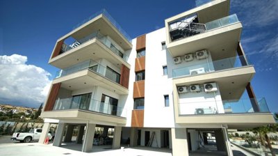 521136-apartment-for-sale-in-mouttagiakaorig