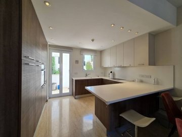 425033-detached-villa-for-sale-in-select-loca