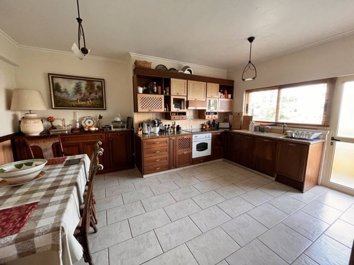 Image No.6-Appartement de 4 chambres à vendre à Agios Tychonas