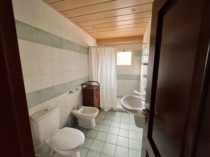 Image No.9-Appartement de 4 chambres à vendre à Agios Tychonas