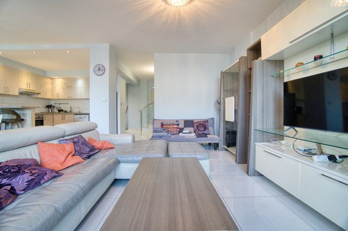 Image No.5-3 Bed Apartment for sale