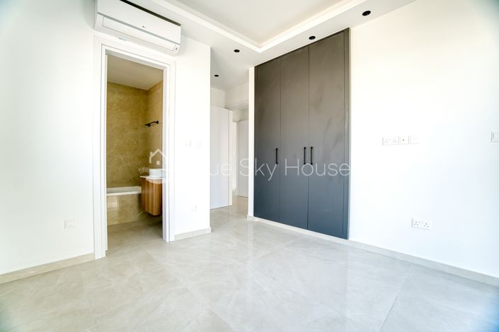 Image No.6-3 Bed Apartment for sale