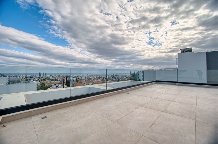 Image No.1-3 Bed Apartment for sale