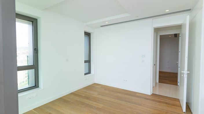 Image No.9-Appartement de 4 chambres à vendre à Agios Tychonas