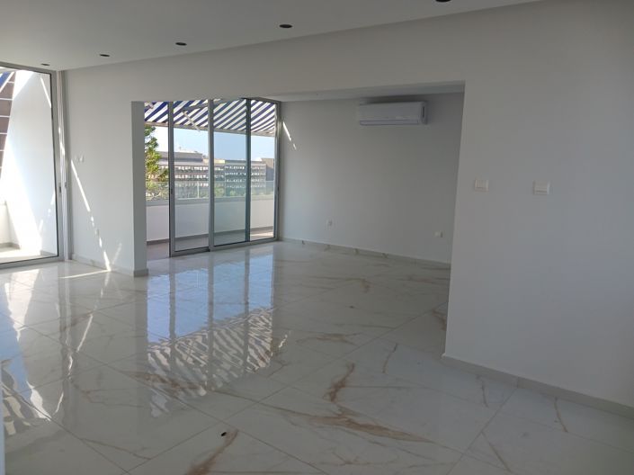 Image No.2-3 Bed Apartment for sale