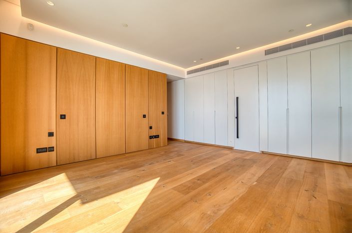 Image No.10-3 Bed Apartment for sale