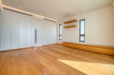 633797-high-rise-apartment-for-sale-in-agios-