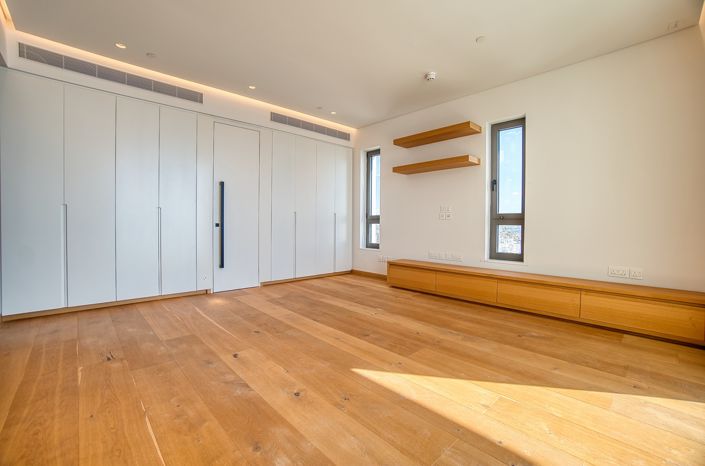 Image No.9-3 Bed Apartment for sale