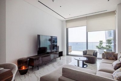 715786-high-rise-apartment-for-sale-in-neapol