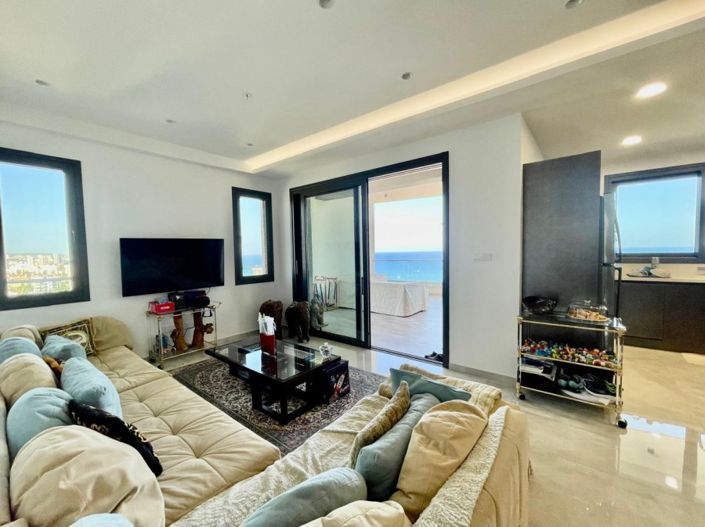 Image No.1-3 Bed Apartment for sale