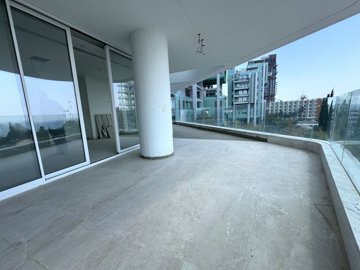 663551-high-rise-apartment-for-sale-in-moutta
