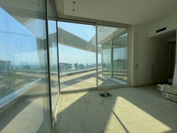 663550-high-rise-apartment-for-sale-in-moutta