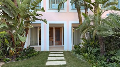 704527-apartment-for-sale-in-limassol-marinao