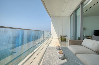 706346-high-rise-apartment-for-sale-in-neapol