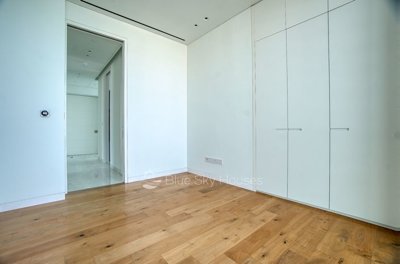 706315-high-rise-apartment-for-sale-in-neapol