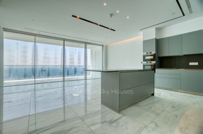 706359-high-rise-apartment-for-sale-in-neapol