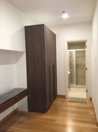console-wardrobe--toilet