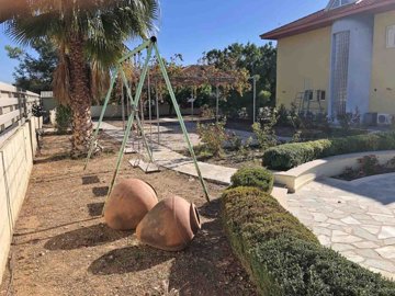 8-north-garden-copy-large