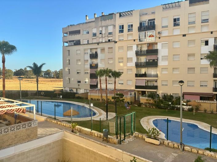 Image No.1-4 Bed Apartment for sale