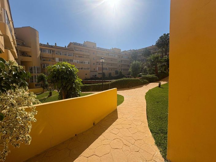 Image No.1-2 Bed Apartment for sale