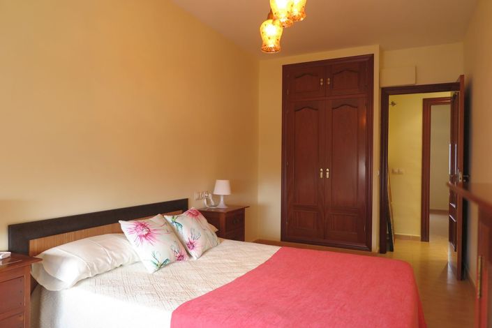 Image No.1-3 Bed Apartment for sale