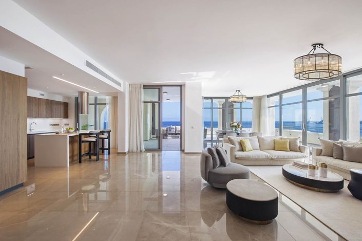 Image No.1-4 Bed Apartment for sale