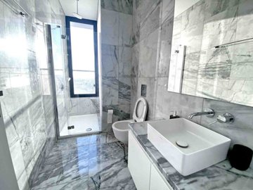 the-icon-2-bedroom-bathroom-copy-large