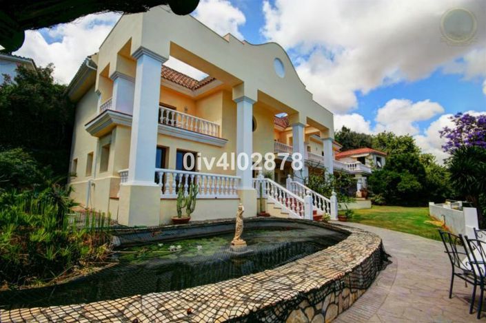 Image No.1-10 Bed House for sale