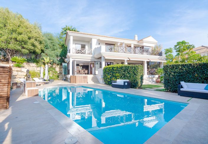Image No.1-5 Bed House for sale