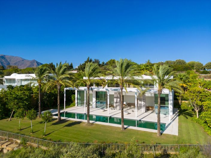 Image No.1-4 Bed House for sale