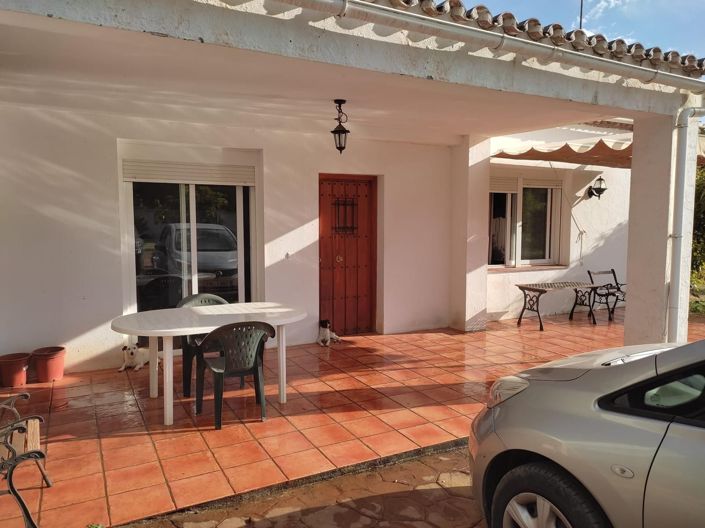 Image No.1-2 Bed House for sale