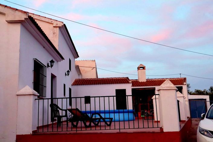 Image No.1-3 Bed House for sale
