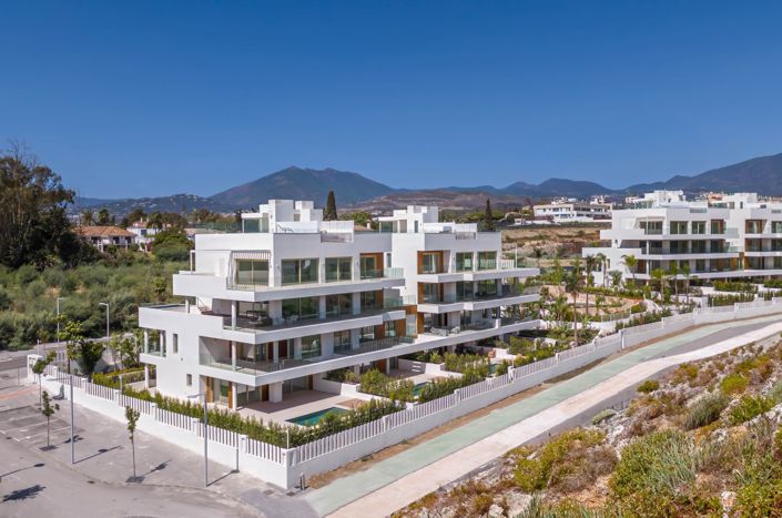Image No.1-3 Bed Apartment for sale