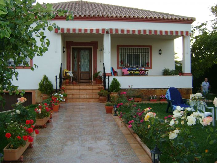 Image No.1-3 Bed House for sale