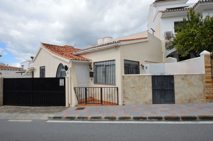 Image No.1-2 Bed House for sale