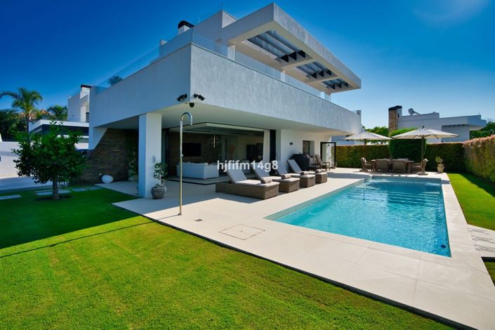 Image No.1-5 Bed House for sale